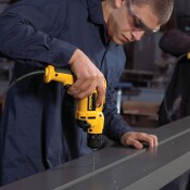 Бормашина без удар с плавно регулиране Dewalt DWD112S, 701 W Бормашина без удар с плавно регулиране Dewalt DWD112S, 701 W