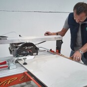 Машина за рязане на строителни материали циркулярна с водеща греда 1400 W, ф 200 мм, 1250 мм VIP 2125