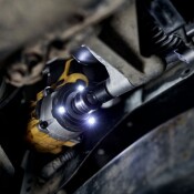 Акумулаторен ударен гайковерт DeWALT с безчетков двигател без батерия и зарядно, 18 V, 406 Nm, квадрат, 1/2", DCF922NT