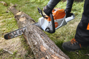 Верижен трион акумулаторен STIHL MSA 220 C-B с батерия AP 300 S и зарядно AL 301