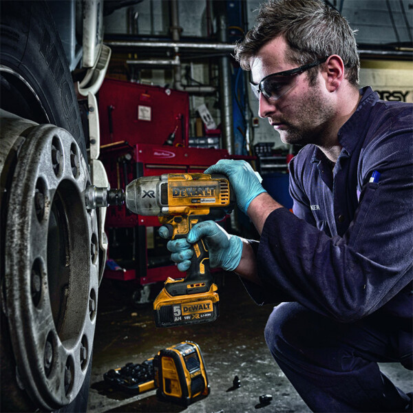 Гайковерт ударен акумулаторен Dewalt DCF899P2, 18.0V, 5.0Ah, 1/2"