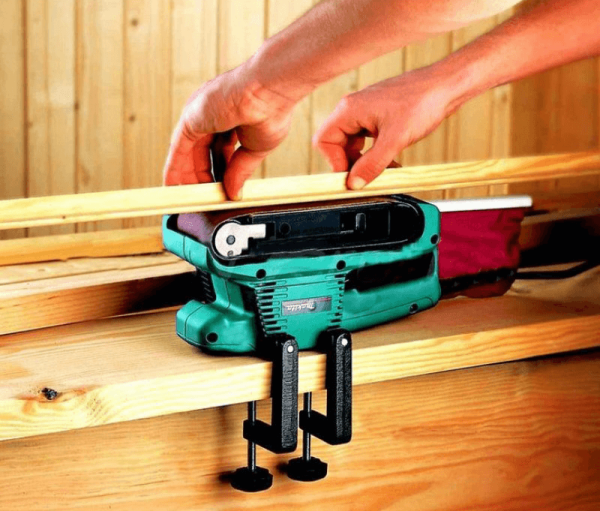 Лентов шлайф Makita 9910, 650 W