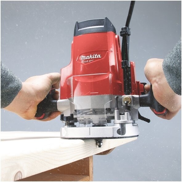 Оберфреза Makita M3602, 1650 W, ф 12мм