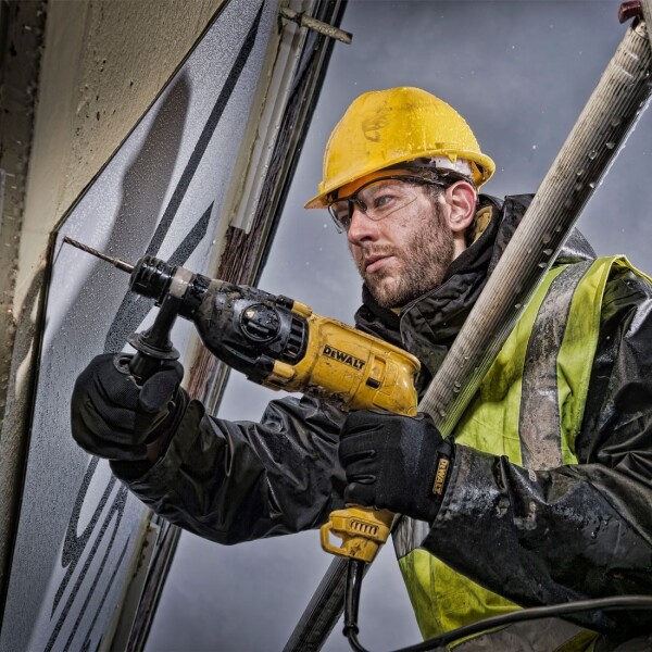 Перфоратор Dewalt D25033K със захват SDS-plus, 710W