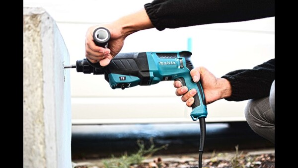 Перфоратор Makita HR2630 със захват SDS-plus, 800W