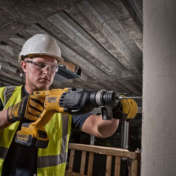 Акумулаторен перфоратор Dewalt DCH133M1, 18V, 4Ah