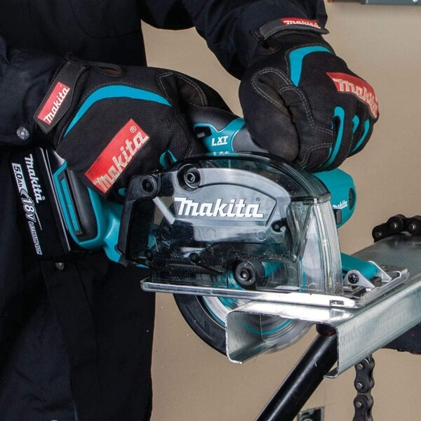 Ръчен циркуляр акумулаторен Makita DCS552Z, 18V, Ф136мм