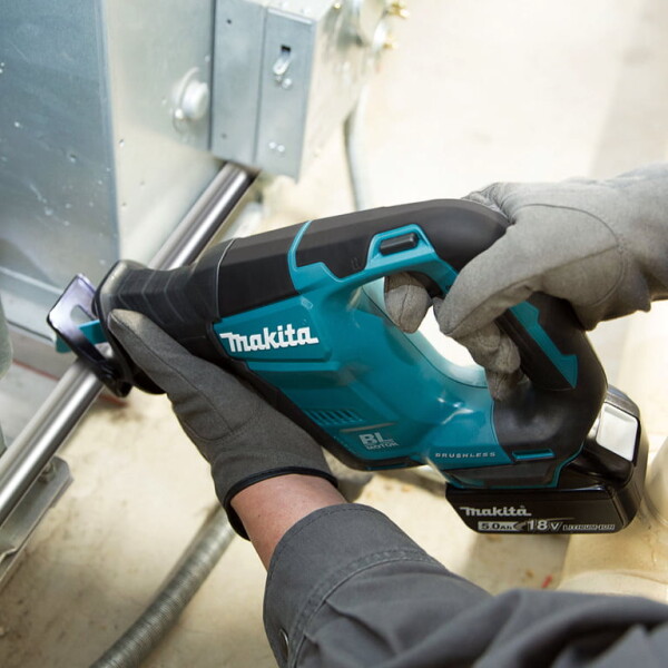 Ножовка акумулаторна (саблен трион) Makita DJR188Z, 18V