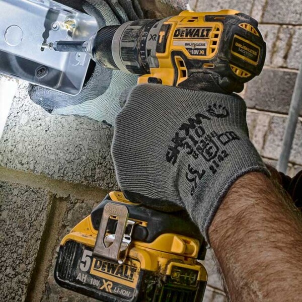 Комплект акумулаторни винтоверти DeWalt DCD796 и DCF887