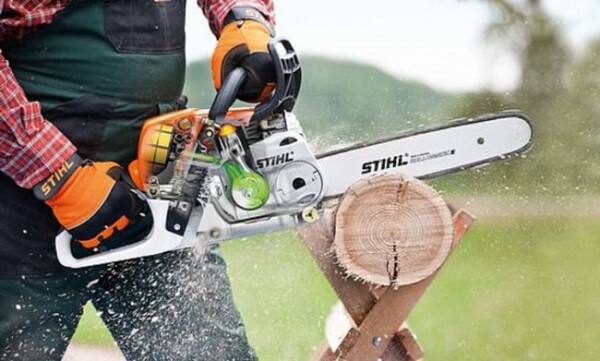 Моторен трион STIHL MS 251, 2200W, 40см