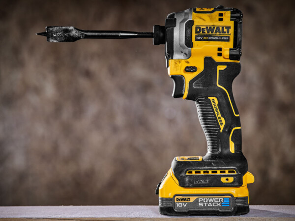 Винтоверт ударен акумулаторен DeWALT DCF850NT , 18V, 205 Nm