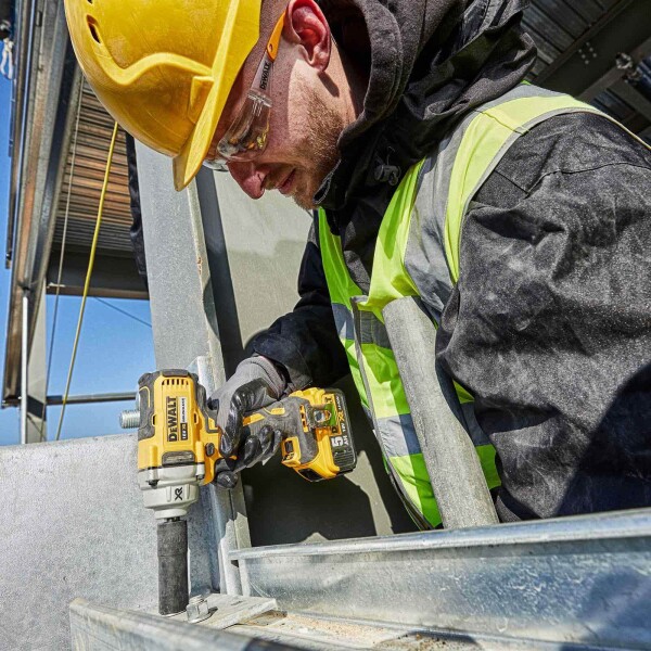 Акумулаторен гайковерт Dewalt DCF892N, 18V, 1/2", 812Nm