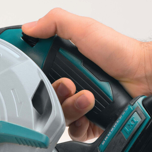 Циркуляр акумулаторен Makita DHS680Z, 18V, ф165мм