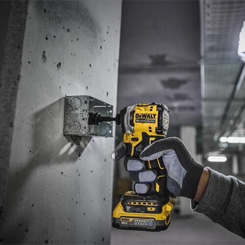 Комплект акумулаторни винтоверти DeWalt DCD805, DCF850, 18V, 1.7Ah