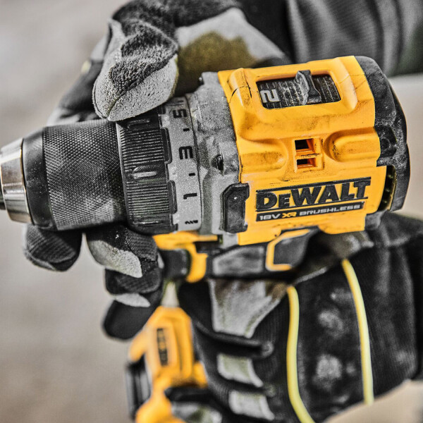 Винтоверт акумулаторен DeWALT DCD800E1T, 18V, 1.7Ah, 90Nm