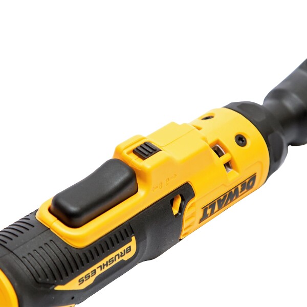 Акумулаторна тресчотка DeWALT DCF512N, 1/2", 18 V, 90 Nm
