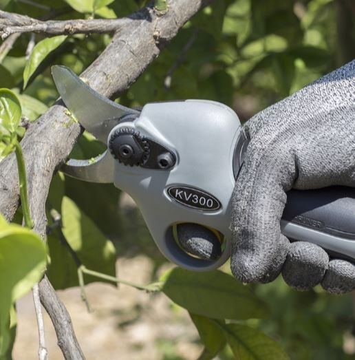 Акумулаторна лозарска ножица Volpi Originale KV310, 14.4 V, 2.5 Ah