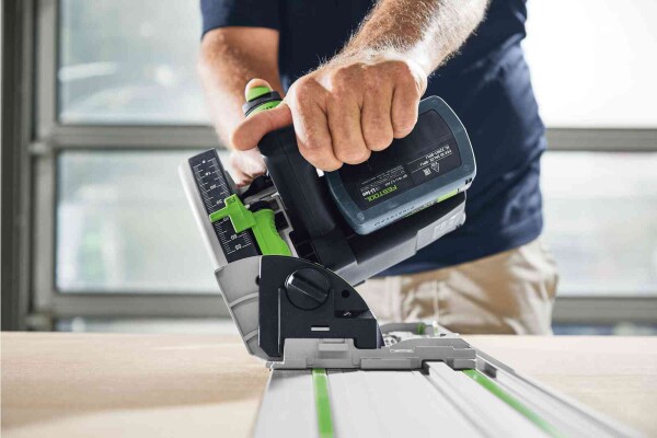 Акумулаторен потъващ циркулярен трион Festool TSC 55 KEB-Basic