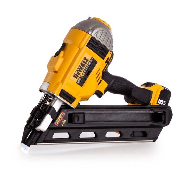 Акумулаторен такер за пирони DeWALT DCN692P2, 18V