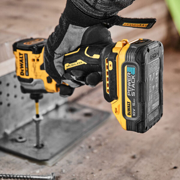 Комплект акумулаторни винтоверти DeWALT DCK2052H2T, 18V, 5Ah