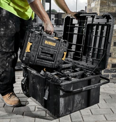 Куфар за инструменти с колела DeWALT DWST17871-1, TSTAK