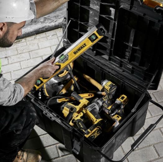 Куфар за инструменти с колела DeWALT DWST17871-1, TSTAK