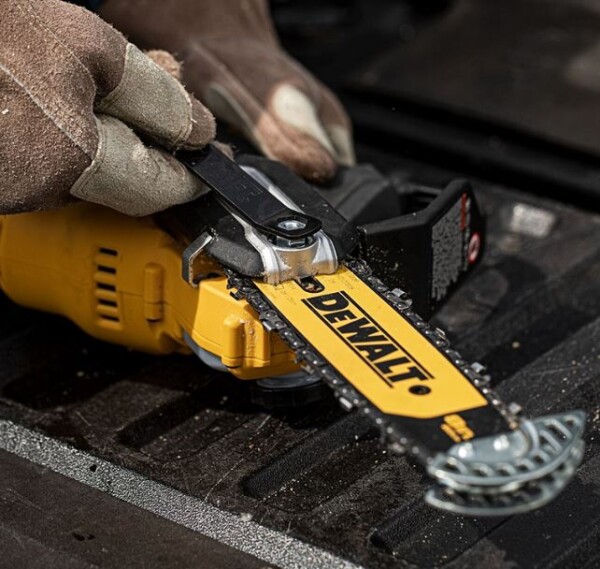 Верижен трион акумулаторен DeWALT DCMPS520P1, 18V, 5 Ah, 20 см