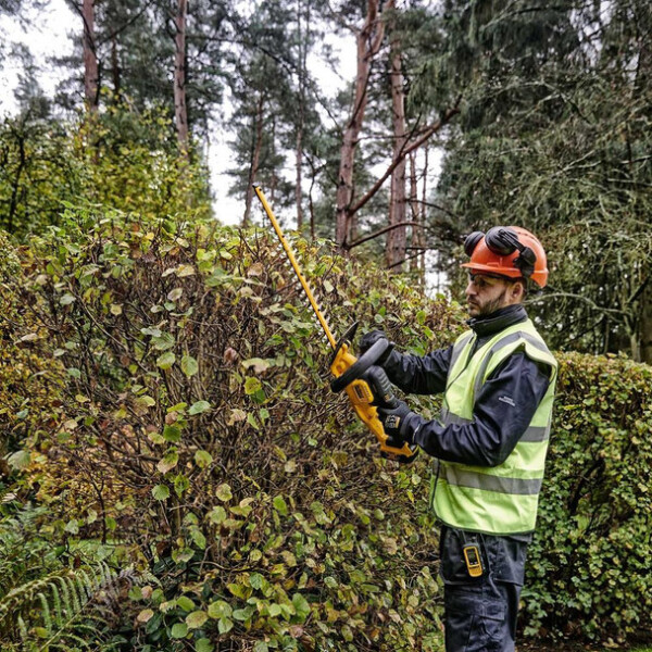 Акумулаторен храсторез DeWALT DCMHT563N, 18V, 550 мм