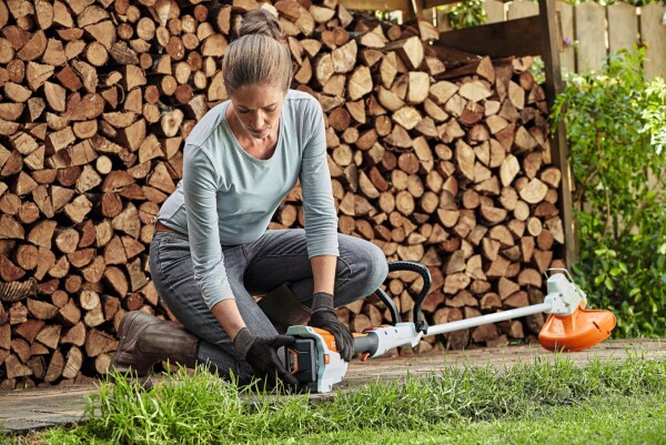 Акумулаторна коса STIHL FSA 57 тип тример 36 V 280 мм