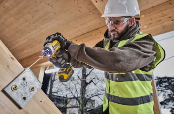 Винтоверт ударен акумулаторен DeWALT DCF860N 18V, 282 Nm