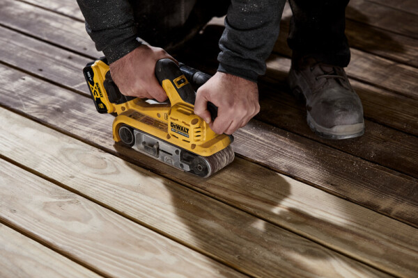 Лентов шлайф акумулаторен DeWALT DCW220NT, 18V, 533x75 мм