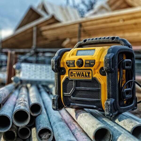 Акумулаторно радио DeWALT DCR020, 10.8-18 V