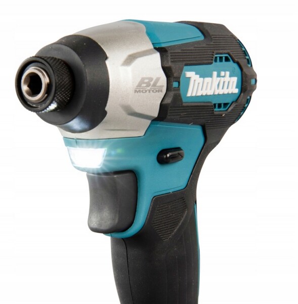 Акумулаторен ударен винтоверт Makita DTD157Z, 18V