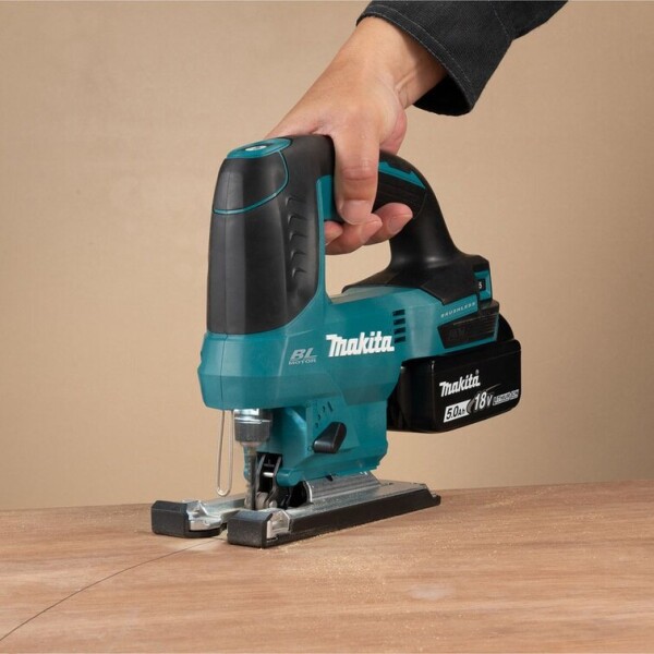 Акумулаторен прободен трион MAKITA DJV184Z, 18V