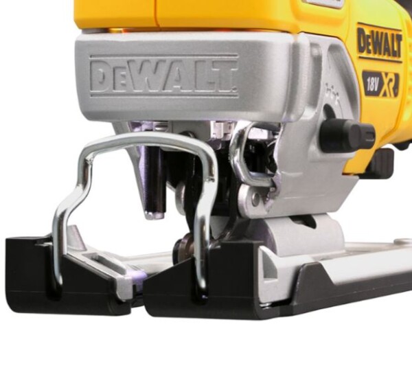 Трион прободен акумулаторен ''зеге'' Dewalt DCS334NT, 18V
