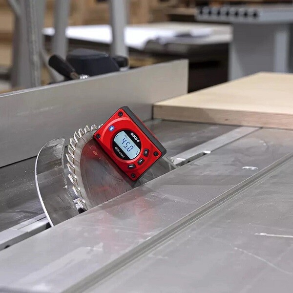 Дигитален нивелир Sola GO! Smart 80 мм