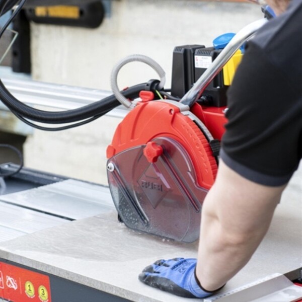 Машина Rubi за рязане на строителни материали с водеща греда 1500 W, ф 250 мм, 1550 мм, DCX-250 Xpert