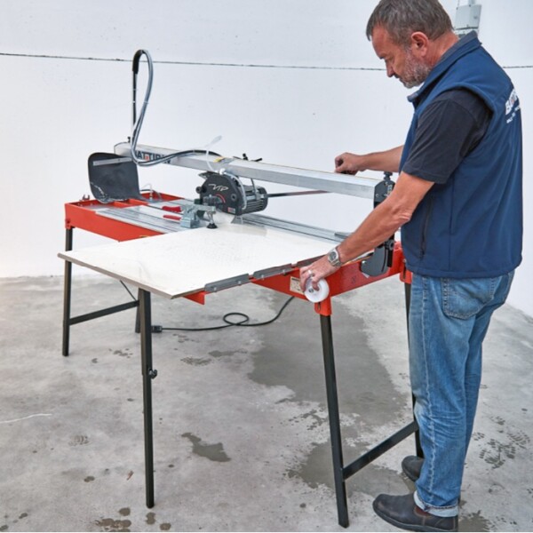 Машина за рязане на строителни материали циркулярна с водеща греда 1400 W, ф 200 мм, 1250 мм VIP 2125