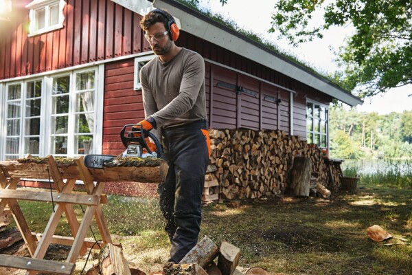 Моторен трион STIHL MS 212, 1800W, 35 см